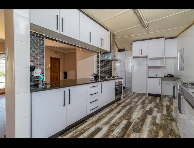 3 BEDROOM FREESTANDING FOR SALE IN BLAIRGOWRIE